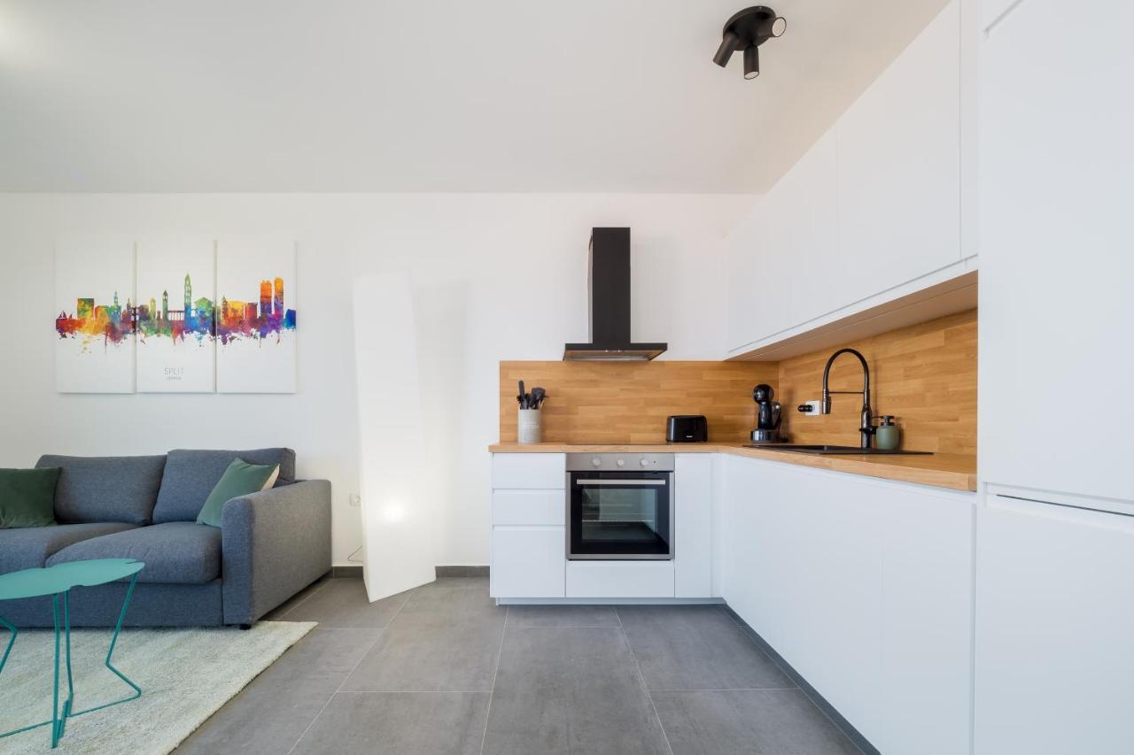 Luxury Apartment- Balcony- Private Rooftop And Jacuzzi- Common Pool Trogir Extérieur photo