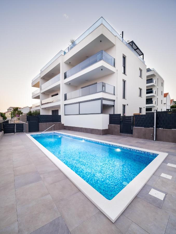 Luxury Apartment- Balcony- Private Rooftop And Jacuzzi- Common Pool Trogir Extérieur photo